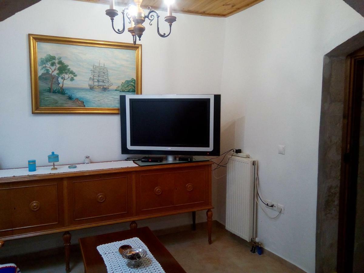 Grandma'S House Vederoi Villa Resmo Dış mekan fotoğraf