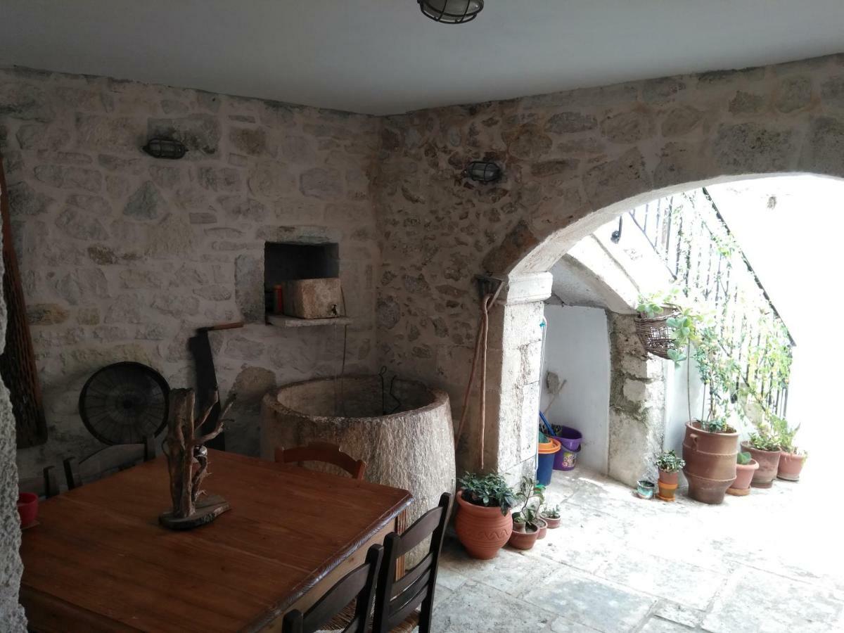 Grandma'S House Vederoi Villa Resmo Dış mekan fotoğraf